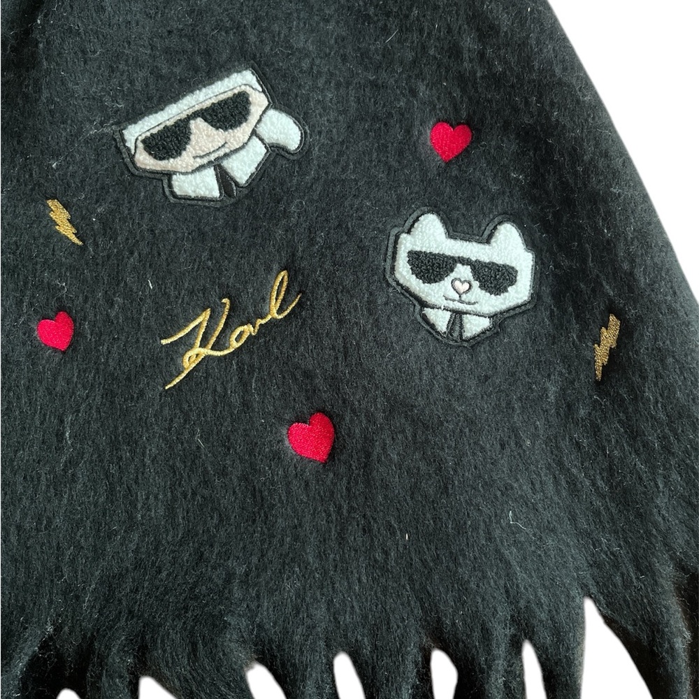 NWT KARL LAGERFELD BLACK CHUNKY SCARF EMBROIDERED AND TERRY PATCHES WITH CAT